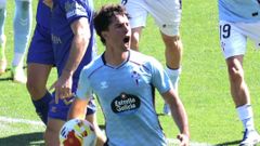 El futbolista del Celt Fortuna Hugo Gonz�lez, celebrando uno de sus dos goles ante el Europa.