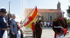<span lang= es-es >La capilla de Salud (Valga)</span>. Los vecinos han empezado a organizar actividades para reunir los 5.400 euros que cuesta la restauraci�n de las tallas del interior. Este mes, por San Antonio, subastaron �pezu�os� para ir engordando la hucha.