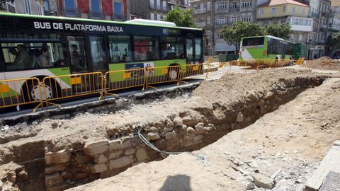 Tramo de la muralla de Vigo hallado en el año 2009 en Elduayen
