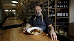 JOS� LUIS VARELA DEL RESTURANTE A FACTORIA VERDE.