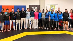 Dos deportistas de Kosovo y uno de Suecia entrenan con los del Natural Sport.