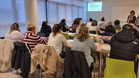 Veinte personas est�n siendo capacitadas para atender las necesidades de los alumnos del comedor escolar