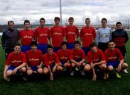 <span lang= es-es >La Salle</span>. El equipo sub 19 de La Salle se qued� fuera de las semifinales al empatar en la �ltima jornada con el San Pedro.