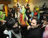 Las se�oritas no se perdieron un verm� que cont� con m�s afluencia de participantes que nunca y por la noche Santo Torrisco se fue de procesi�n por los bares. 