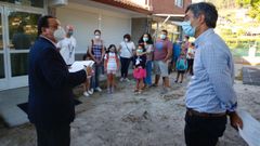 Padres de la escuela de Verducido con hijos en Primaia recurrieron a un notario para levantar acta de la falta de profesor el pasado 10 de septiembre