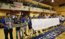 Los seguidores cobistas arroparon a su equipo esta misma semana en la cancha del pacito. 