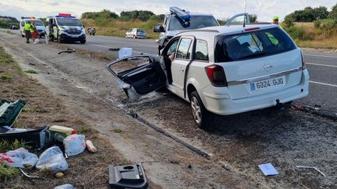 Los dos mayores damnificados fueron los ocupantes del Opel Astra y de la furgoneta de Medioambiente