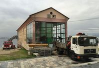 Operarios municipales llevan un par de semanas trabajando en el edificio. 