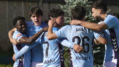 Los jugadores del Celta Fortuna, celebrando un gol.