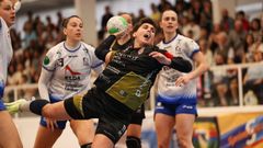 Cecilia Cacheda, durante el partido entre el Guard�s y el Elda de este s�bado.