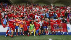 La afici�n ourensanista y su equipo viven en una comuni�n absoluta