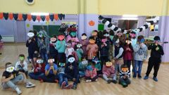 Una actividad de Sama�n del programa Bo d�a, familia en O Carballi�o.