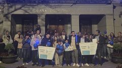 La asociaci�n conmemor� el D�a del Autismo con un acto a las puertas del consistorio de O Barco, que se ilumin� en azul. 