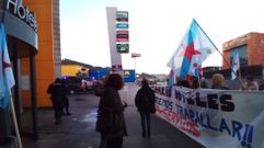 Manifestaci�n de la plantilla del Almirante delante de Carr�s Hoteles en A Coru�a