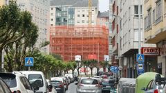 Un edificio en construcción en la Rolda das Fontiñas de Lugo