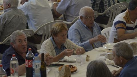 Comida de la tercera edad de Guntn 