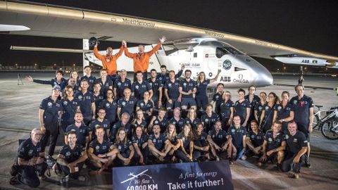 Llegada del Solar Impulse 2 a Abu Dabi