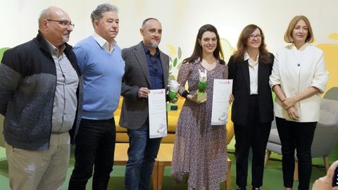 Entrega de los Premios Lazarillo a Eduardo Flores y Marina Montero, en el centro