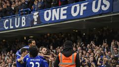 La afici�n del Chelsea muestra su apoyo a Mourinho