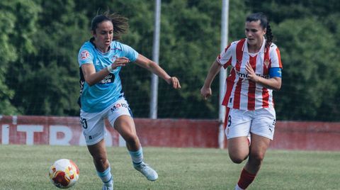 La jugadora de As Celtas Tati Cruz, durante el partido de este domingo ante el Sporting de Gij�n en Mareo.