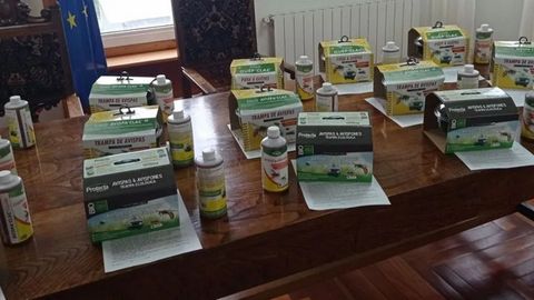 El material que reparte del Ayuntamiento de Arbo