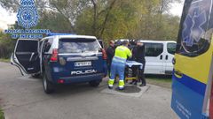 Momento en el que la Polic�a Nacional encuentra a la mujer de 74 a�os y enferma de alzh�imer que desapareci� en Conxo