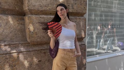 Mar�a Rodr�guez Guerra con abanico de �tt�