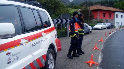 Voluntarios de Protecci�n Civil en Gij�n