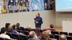 El catedr�tico de Inform�tica de la Universidad de Oviedo, Juan Manuel Cueva Lovelle, en uno de los actos de campa�a