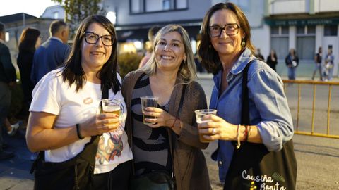 Cantos de taberna en Guitiriz en el primer d�a del Festival de Pardi�as 2026