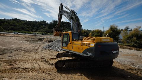 Obras en la parcela que acoger� la nueva sede de Novom�vil