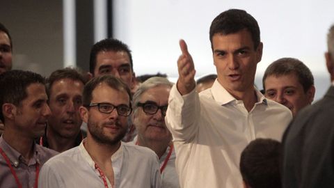 Daniel Viondi con Pedro Snchez en agosto de 2014, en la clausura del Congreso Extraordinario en el que el actual presidente en funciones fue elegido secretario general del PSOE