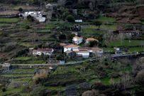 A s�a familia conserva o estoque de Juanillo.