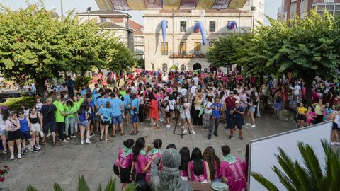 Las pandillas lucieron las camisetas que disearon para esta edicin de la Festa do Pulpo