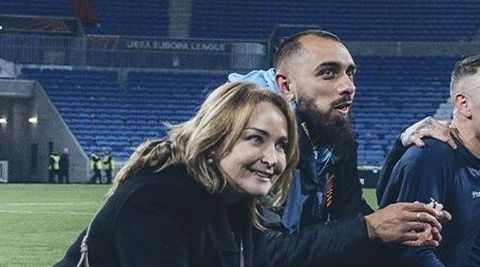 La presidenta del Celta, Mari�n Mouri�o, y el delantero Borja Iglesias.