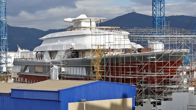 Freire construye un yate de 107 metro. Se le conoce como Incognita y su entrega es uno de los hitos m�s esperados.