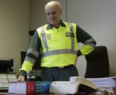 <span lang= es-es >Pasado barbanzano</span>. El capit�n Del R�o, esta semana en su despacho del cuartel de Perillo, recordaba con orgullo cuando, hace treinta a�os, patrullaba la comarca hasta el punto de �conocer cada camino y carreiro de Barbanza, una zona que ha mejorado mucho y que consideramos muy sensible�. 