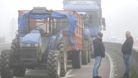 Los tractoristas durante la protesta