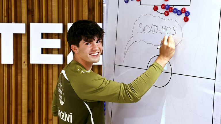 Anxo quere so�ar, como todo o plantel, co ascenso a Segunda Divisi�n