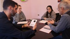 Xuntanza entre a Deputaci�n e as asociaci�ns organizadoras