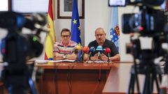 Luis Milia y C�sar Fern�ndez, alcaldes de Carballeda de Avia y de Ribadavia, en la rueda de prensa conjunta que ofrecieron este jueves.