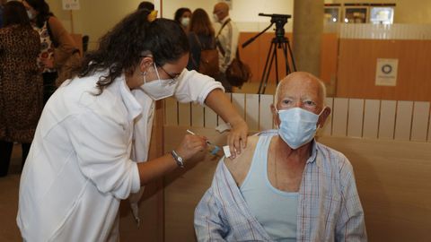 Vacunacin contra el covid de mayores de 80 aos en Pontevedra