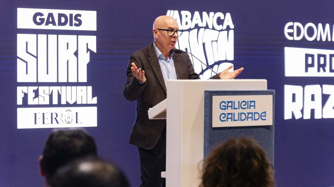 Ferrolterra y el surf: así arrancó Fitur para la provincia coruñesa