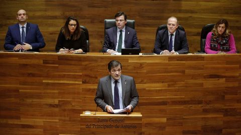 El presidente del Principado, Javier Fernndez, durante su intervencin en la primera jornada del debate de orientacin poltica general que se celebra en la Junta General del Principado