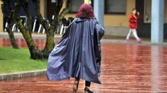 La renovaci�n del pavimento del c�rculo rojo de la plaza Roxa de Cedeira es una de las actuaciones previstas por el Concello