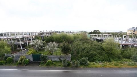 Edificios abandonados en Reinante (Barreiros)