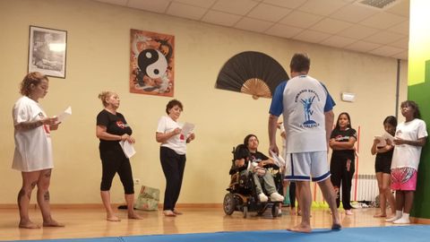 Curso de autodefensa en A Valenz.