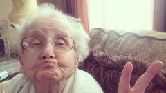 Betty Simpson es la �Instabuela�