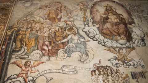 Murales renacentistas restaurados en la iglesia de Nogueira de Mio