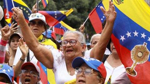 Participantes en la manifestacin de Valencia, en Venezuela